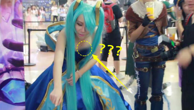 LOL6周年现场：这个琴女Coser好奔放，手机直接夹在这里免费观看