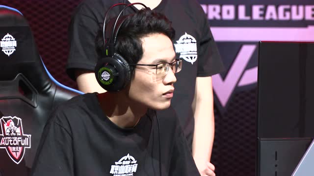 DNF第六届职业联赛小组赛B组第二轮免费观看