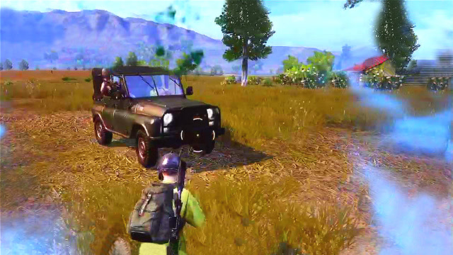 刺激战场：盘点你遇到的坑队友，网友：同伴开防弹车把我们3人全轧死免费观看