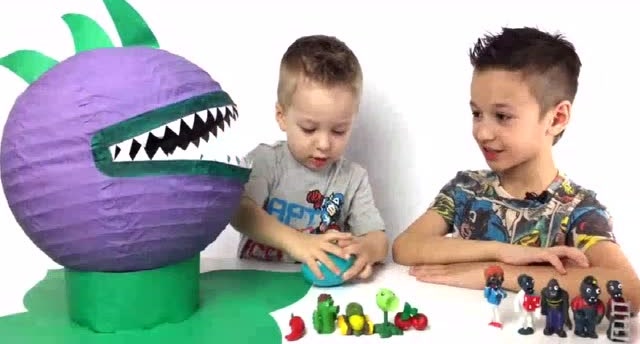 植物大战僵尸，食人花对战僵尸免费观看