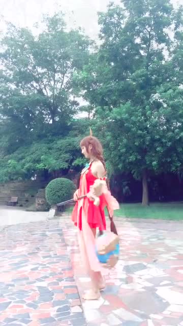 王者荣耀：coser钟无艳漂亮免费观看