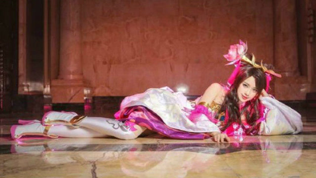美女cosplay！原来王者荣耀的妲己和貂蝉现实中长这样免费观看