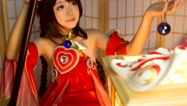 王者最全音：众多美女cosplay大乔还是光着脚更漂亮！免费观看