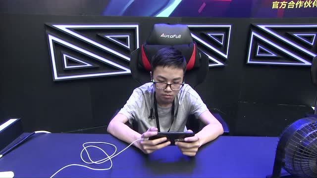 TGA大奖赛 斗鱼`白菜 VS 斗鱼`小豪4免费观看