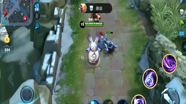 王者荣耀虾搞笑：梦奇为清兵线放弃队友 反被敌方包围免费观看