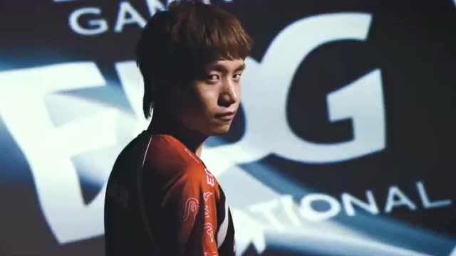 选手靠谱时刻：再见，明凯选手；你好，明凯教练免费观看