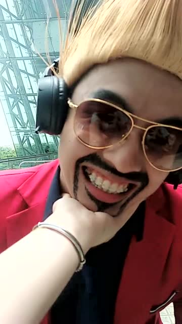 LOL我以后再也不用德莱文了！免费观看