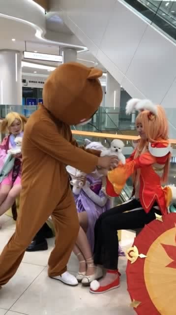 铲屎官每次都那么调皮，你不服都不行，汪星人都生气了！免费观看