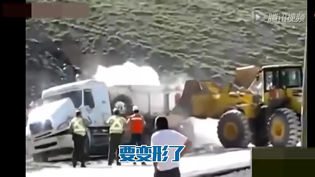 罕見場面 各種吊車事故集錦 (178播放)
