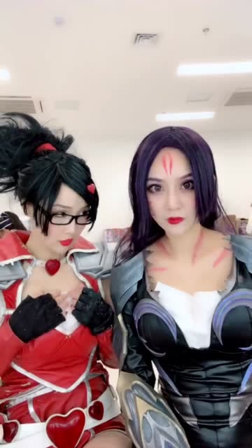 当UZI的大老婆和小老婆在一起的时候，心疼卡莎，果然打不过VN免费观看