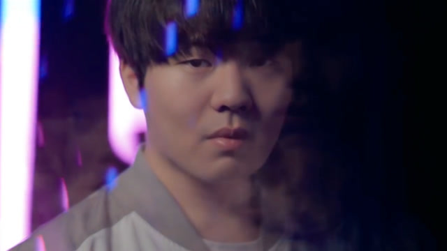 世界第一中单Rookie高能集锦，双杀Faker加老队长免费观看