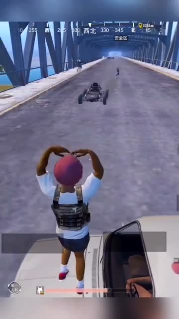 对面那俩兄弟是被你这造型吓死的绝地求生刺激战场免费观看