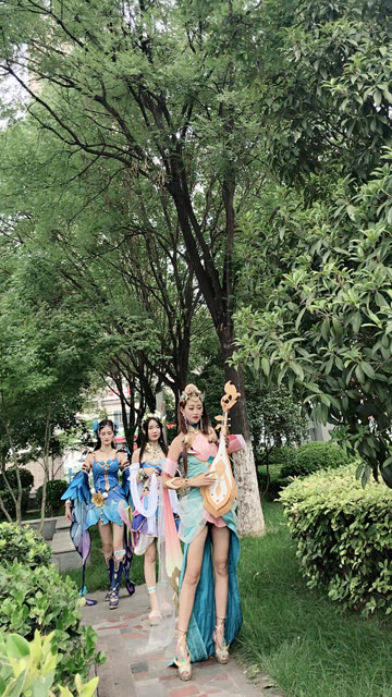 王者荣耀cos： 喜欢几号？免费观看