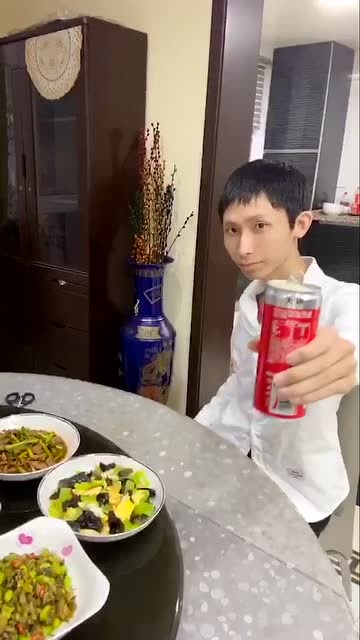 梦泪：我有可乐，你有故事吗？免费观看