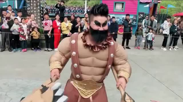 程咬金你不去前面顶伤害在这跳什么尬舞！免费观看