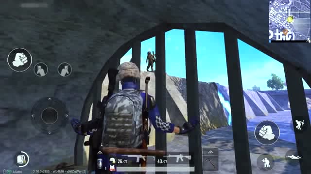 刺激战场：就是打不到我，想知道是怎么进来的吗？免费观看