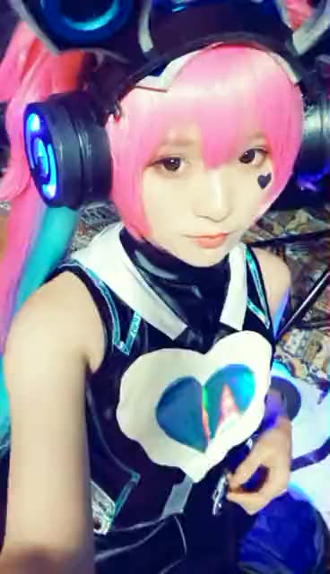 王者荣耀：安琪拉的皮肤这么动感免费观看