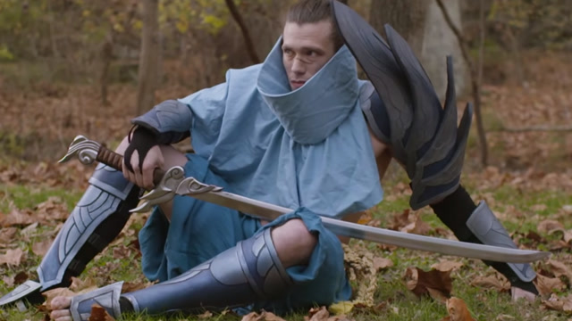 外国铁匠完美复原亚索“疾风之剑”，最后的Coser让我笑喷！免费观看