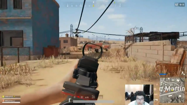 韦神：我在练习压枪，枪声惊动了两个冒失鬼！吓得直往我的脸上跑！免费观看