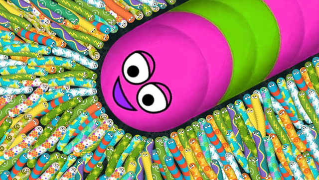 贪吃蛇大作战：小蛇对付大蛇的最佳攻略，小游戏免费观看