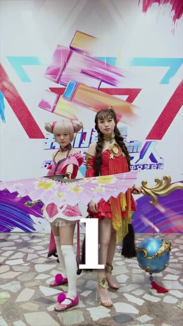 五四晚会现场惊现cosplay , 难道是我走错了片场？免费观看