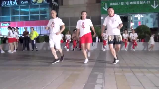 鬼步舞老7连教学视频-鬼步舞教学基础舞步