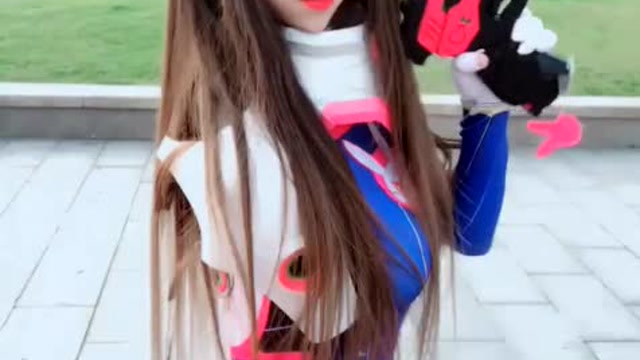 小美女神级cos守望Dva 这样的妹子我承认我心动了免费观看