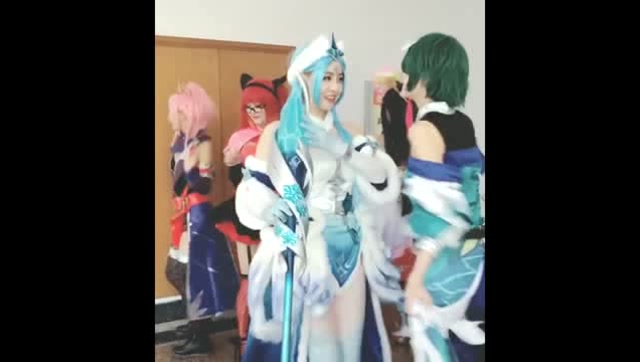 这群小姐姐也太好看了免费观看