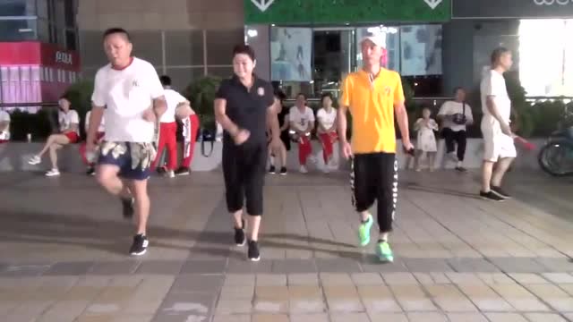 鬼步舞七连步教学视频-鬼步舞教学基础舞步