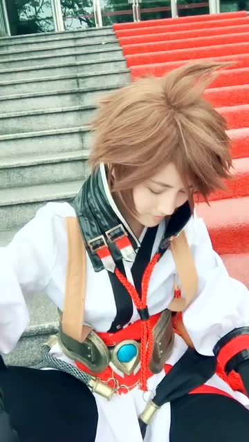 王者荣耀：老实说是不是喜欢这个cosplay李白免费观看