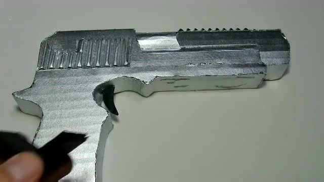 自制纸板玩具手枪