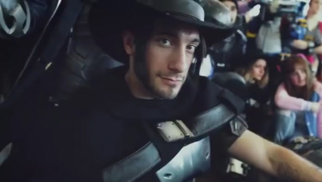 守望先锋麦克雷的Cos台前幕后：做一次完美cos真不是一件容易事！免费观看