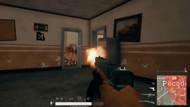 绝地求生：射速比机枪还快10倍的手枪，比起来98k简直就是一把垃圾免费观看