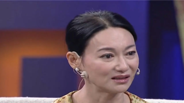60岁惠英红春晚后台留招婚启示