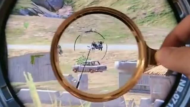 基于科学的物理辅助，20倍视野下的超远击杀，真会玩啊！免费观看