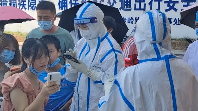 【南京疫情整体可控,张家界恐怕更让人担忧】2000人分散到了全国各地