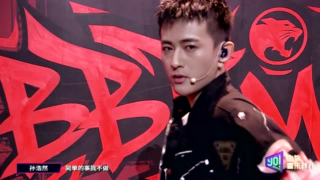 最近很火的说唱男 0