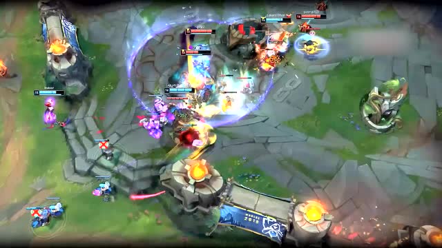 亚索勇者无惧以一敌四 细腻操作斩四杀免费观看