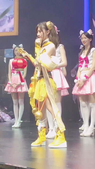 古灵精怪的小姐姐免费观看