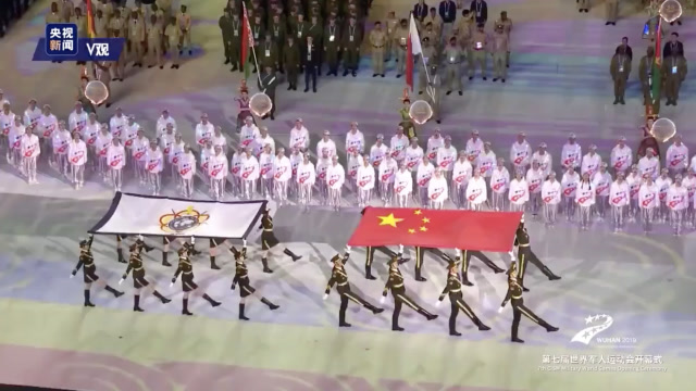 軍樂團又出新曲子啦!配着各國軍人步伐驚豔了世界!