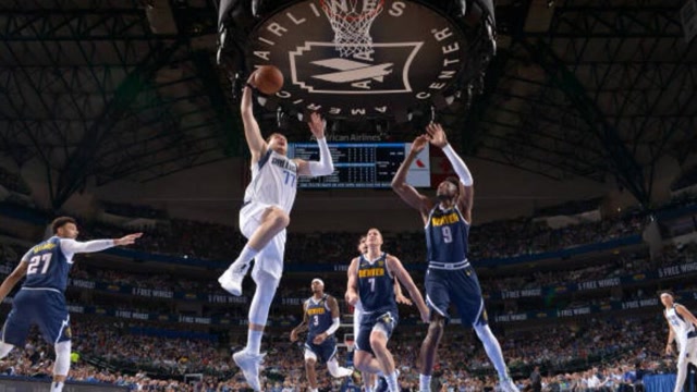 【原聲】12日NBA十佳球 東契奇迷蹤假動作斯考特直衝雲霄扣翻對手