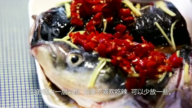 大厨教你做剁椒鱼头,只需5步,色香味俱全,超有食欲!