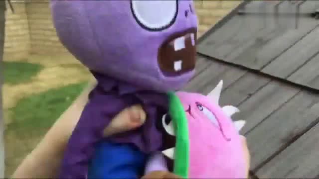 植物大战僵尸：被我咬到就别想跑免费观看