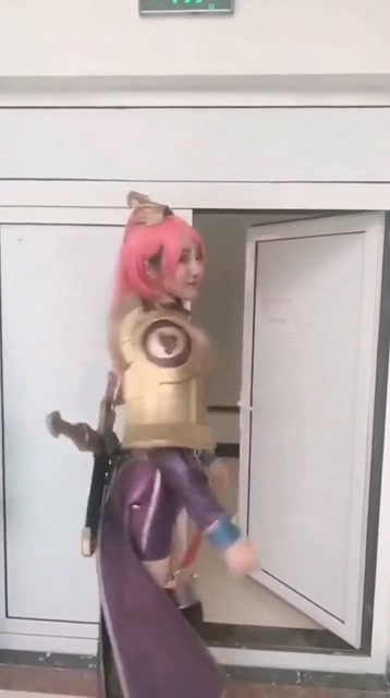 见过木兰跳舞吗？看起来还真是别有一番滋味呢！免费观看