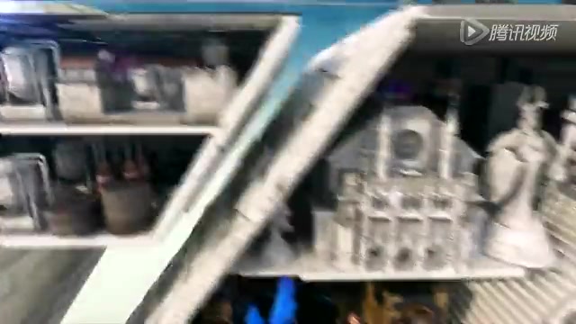 国外玩家霸气演绎 真人版锤石免费观看