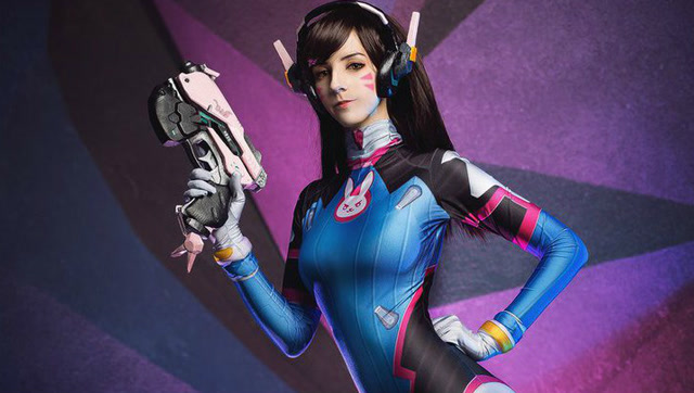 欧美妹子教你制作cos道具 守望先锋D.Va镭射枪和耳机免费观看