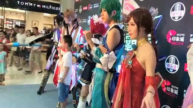 王者荣耀COS，好多小姐姐 喜欢哪个老铁们？免费观看