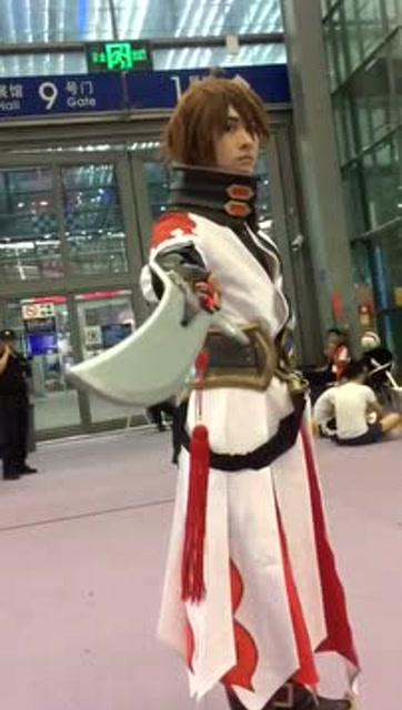 这不就是传说中的李白吗，好帅啊免费观看