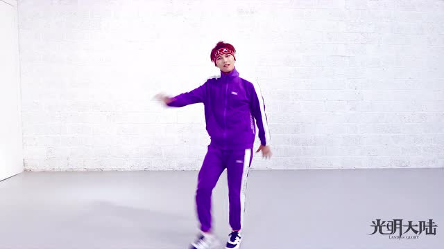 热血dancer陆思恒领衔《光明大陆》广场舞 周年庆火爆开启免费观看