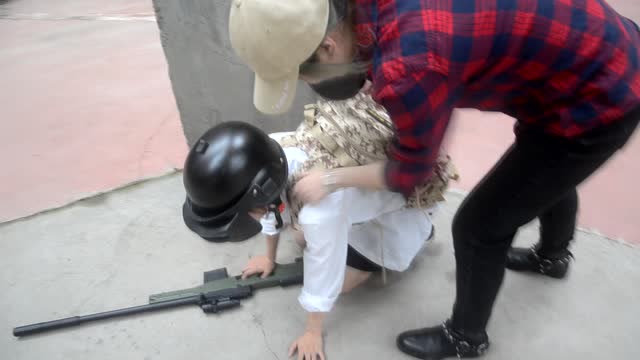 COS短剧刺激连连座：有没有为谁拼过命免费观看